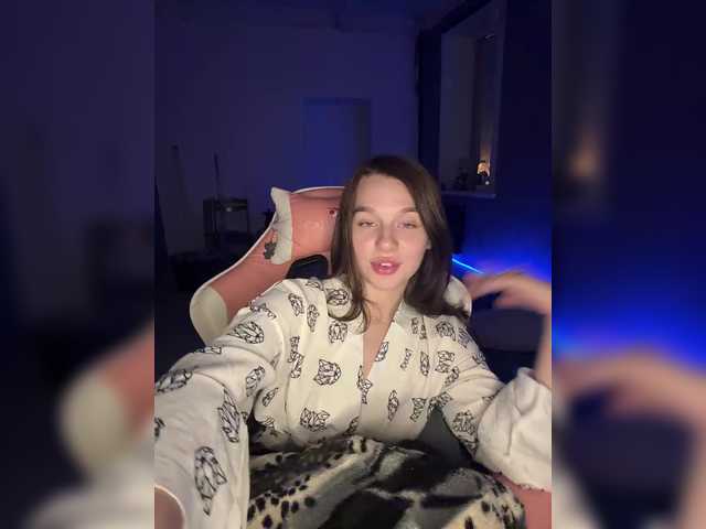 Скриншоты трансляции _Polly_