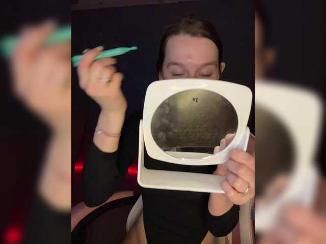 Скриншоты трансляции _Polly_