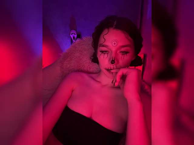 Скриншоты трансляции _Polly_