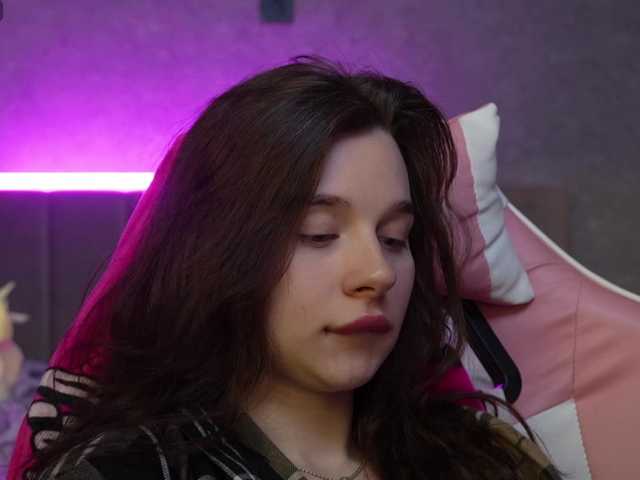 Скриншоты трансляции _Polly_