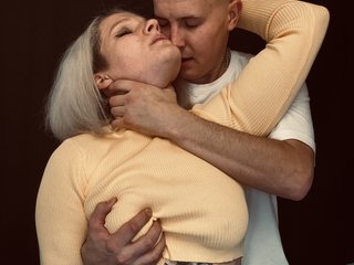 Эротический видеочат MrMrsRight