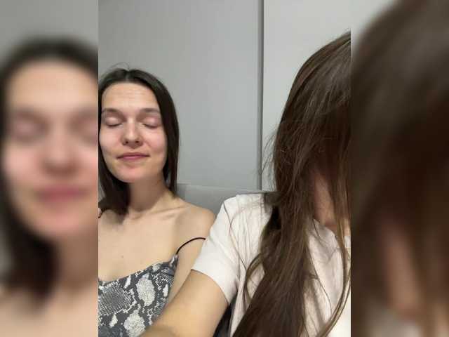 Фотографии mrrgirls сиськи-91 ток-1 девушка пися-1 девушка 99 ток