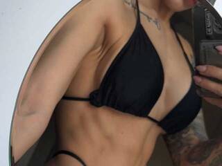 Эротический видеочат Mrs28