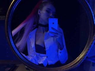 Эротический видеочат MrsAmyS4