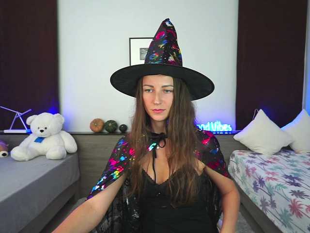 Скриншоты трансляции Anna_Shine