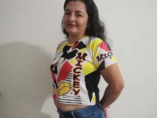 Эротический видеочат Muttermom