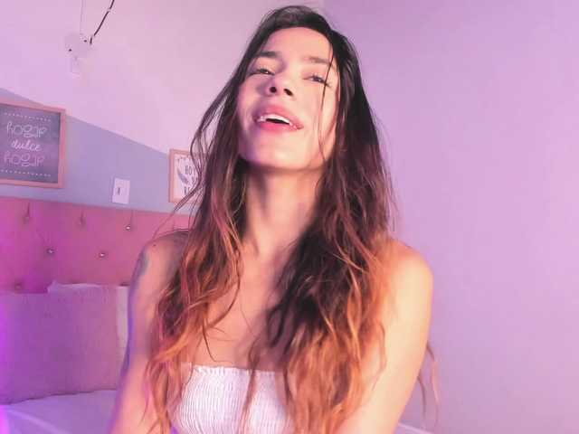 Скриншоты трансляции Nadia-Roses