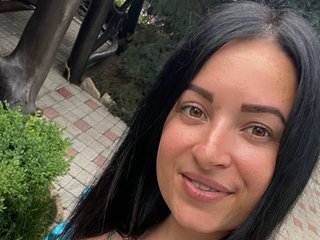 Эротический видеочат Adelinna