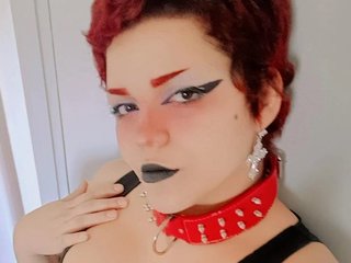 Эротический видеочат NairyRed
