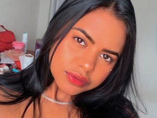 Эротический видеочат NaraBrasileirinha