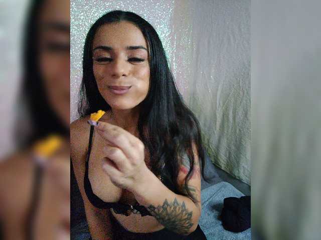 Скриншоты трансляции NatashaDiore