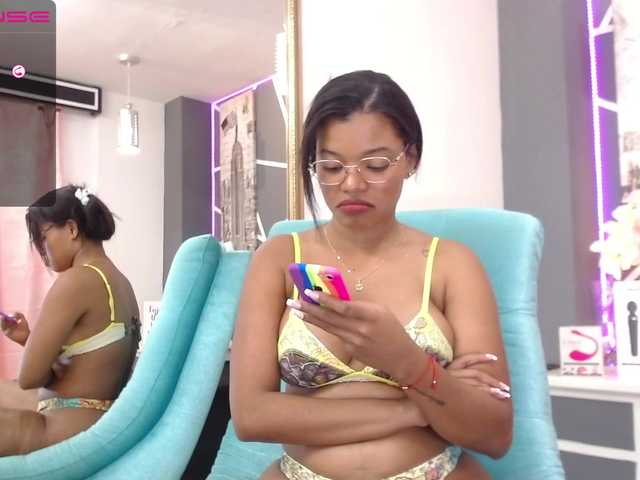 Скриншоты трансляции NatashaTrish