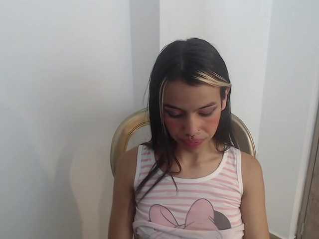 Скриншоты трансляции NatyBernett