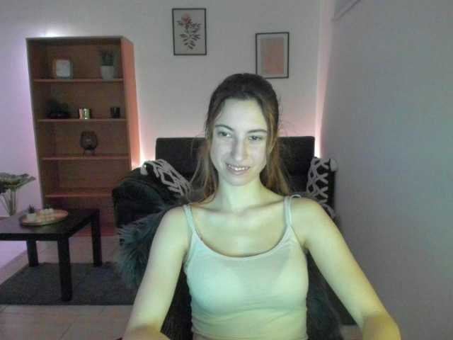 Скриншоты трансляции naughtydanii1