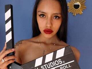 Эротический видеочат Naugthy-lucy