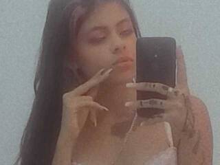 Эротический видеочат naugthy-roxan