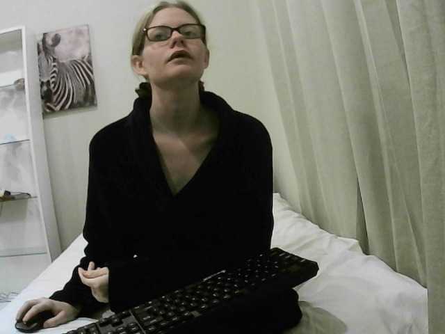 Скриншоты трансляции NawtyRoxy3578