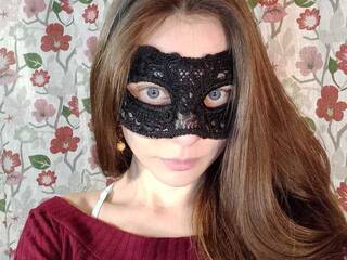 Эротический видеочат Nellinevdele