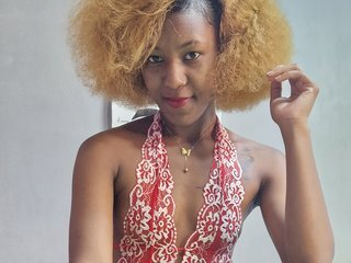 Эротический видеочат Ngitah