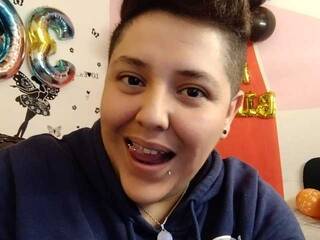 Эротический видеочат nicky-hot