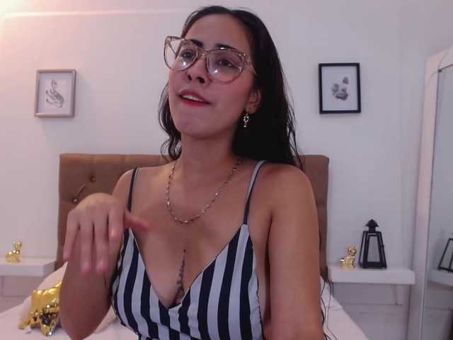 Фотографии NicoleBlum I want you to make me wet and make my pussy drips #wet #cum #pussy #latin #Bigtits