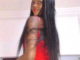 Эротический видеочат Nicolette-x