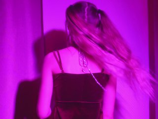 Эротический видеочат Nikki-Gia