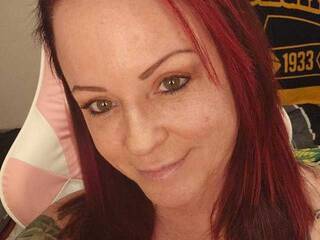 Эротический видеочат NikkiMasters1091