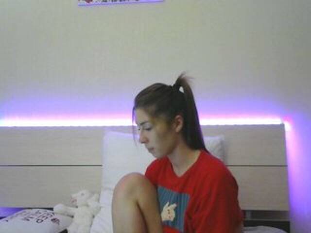 Скриншоты трансляции Alisee_