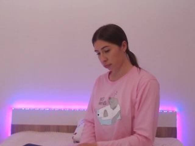 Скриншоты трансляции Alisee_