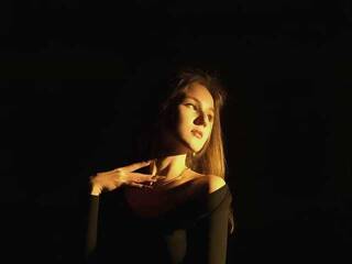 Эротический видеочат Niktoria-Shy