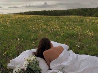 Эротический видеочат NinieAddams