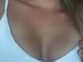 Эротический видеочат nnefertiti