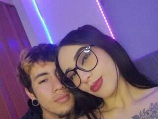 Эротический видеочат NoahAndMegan