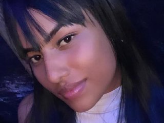 Эротический видеочат NoahCampo