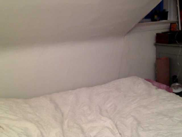 Скриншоты трансляции NylaSweet