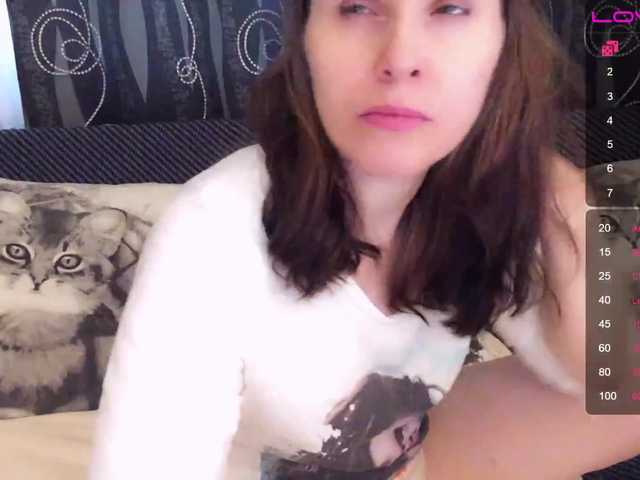 Скриншоты трансляции VirtualGirl45