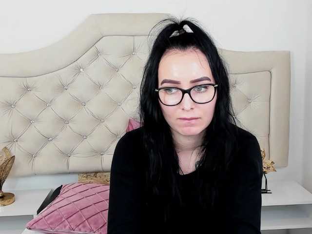 Скриншоты трансляции OliviaDiamond