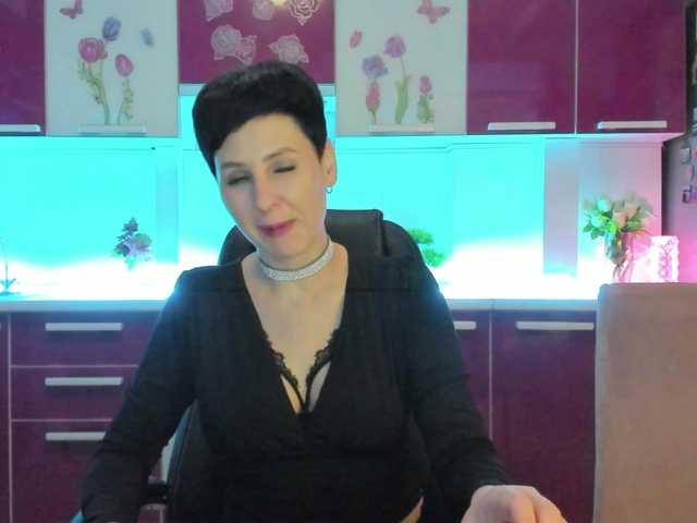 Скриншоты трансляции Olivija2020