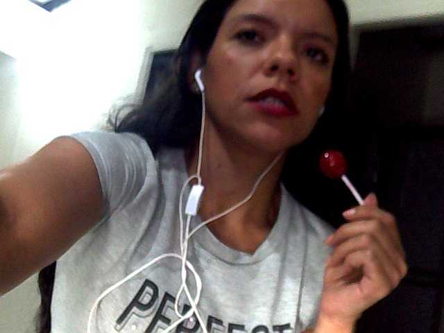 Фотографии pam-cute34 thanK for contributing to my new house and so horny [none] [none] [none] #sexy #playdildo #latina #smoke #naughty #