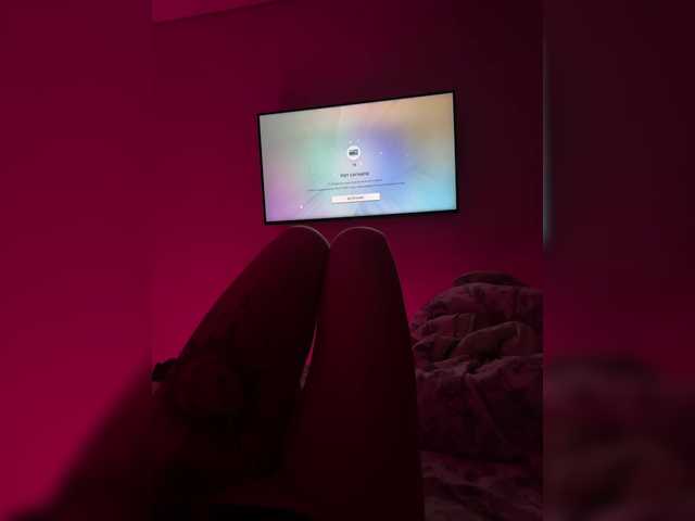 Скриншоты трансляции TheonlyoneBoyX