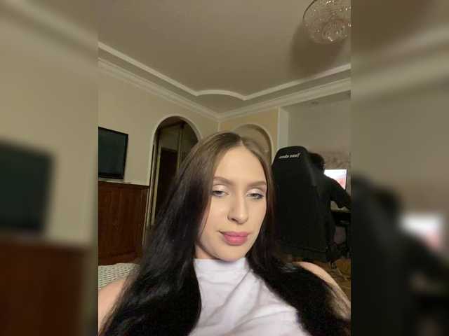 Скриншоты трансляции PARTYNEXTNEXT