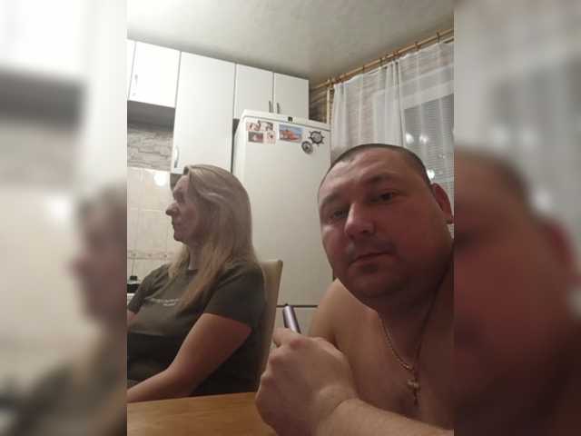 Всем привет. Пишите пообщаемся. Собираем на виски, похмелиться