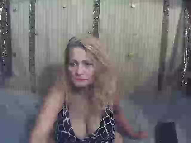 Фотографии PaulaPalooza I am new - cum to my room and watch my show!