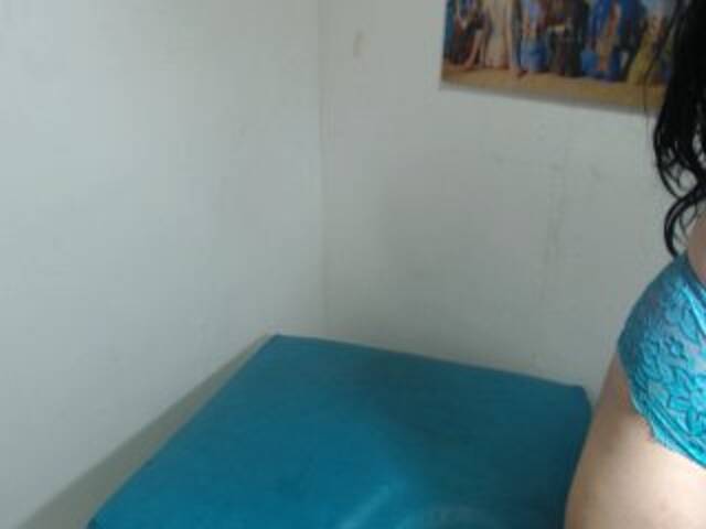 Скриншоты трансляции PaulinaArango