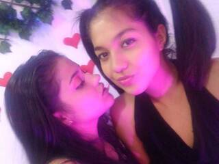 Эротический видеочат pervertedcou