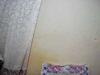 Эротический видеочат petite-tasha