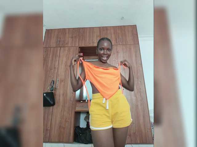 Скриншоты трансляции Petiteebony