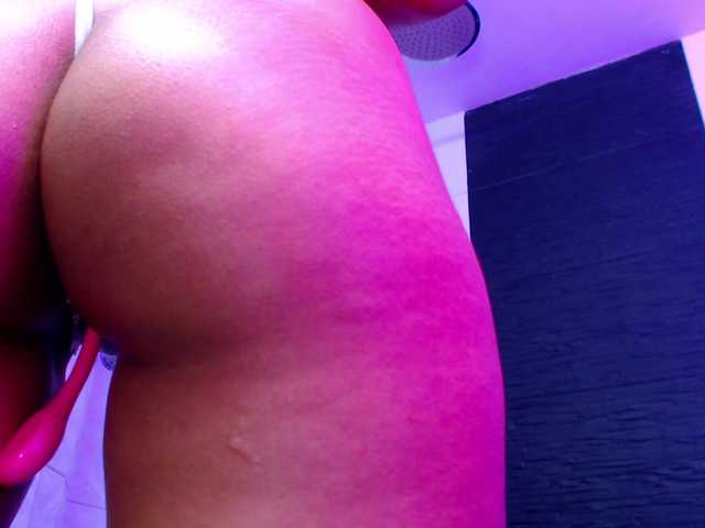 Скриншоты трансляции PetiteeKaty