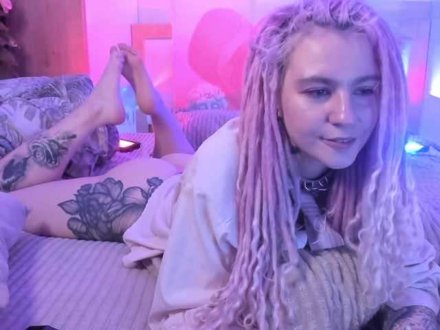 Скриншоты трансляции pink-cate